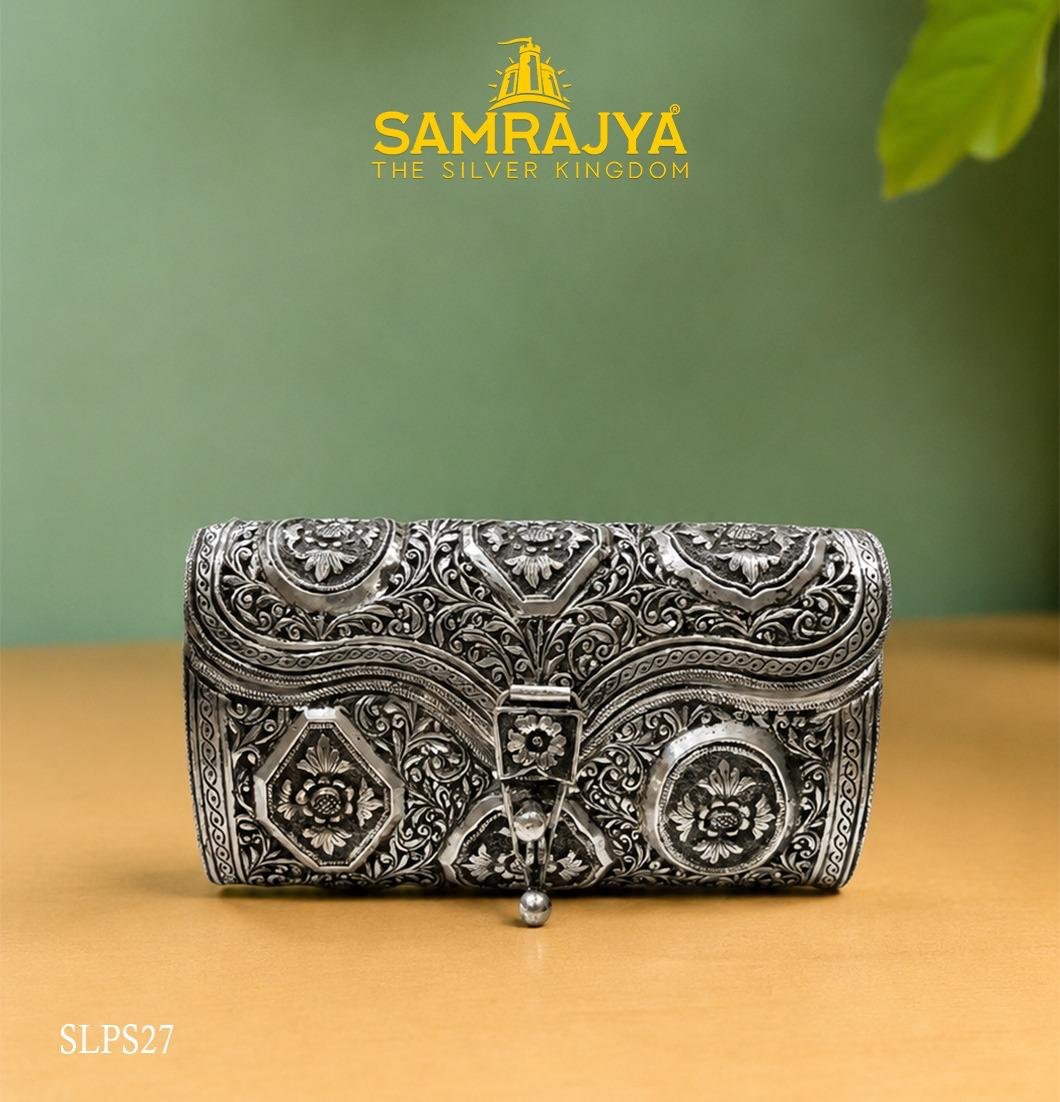 Silver Antique Clutch Purse / Trinket Box